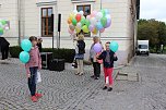 Ballons f&uuml;r den Frieden (Foto: Karl-Heinz Herrmann)