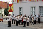 Hausm&auml;nner laden zum Bauernmarkt ein (Foto: Karl-Heinz Herrmann)