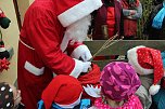 Ist das &uuml;berhaupt ein echter Weihnachtsmann? (Foto: Karl-Heinz Herrmann)