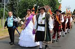 Festumzug in Udersleben (Foto: Karl-Heinz Herrmann) Festumzug in Udersleben (Foto: Karl-Heinz Herrmann)