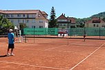 Hei&szlig;er Tennisschaukampf (Foto: Karl-Heinz Herrmann)