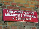 Die Erinngerung wach halten - die Jugendlichen des Diakonieverbandes Bad Frankenhausen besuchten auch dieses Jahr wieder die Gedenkst&auml;tte Auschwitz (Foto: Karina Krausholz)