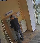 Wer kennt diesen Mann? - Polizei sucht Betr&uuml;ger in Artern (Foto: Landespolizeiinspektion Nordhausen)