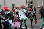 Närrinnen und Narren trotzen Wetter (1) (Foto: Karl-Heinz Herrmann) Närrinnen und Narren trotzen Wetter (1) (Foto: Karl-Heinz Herrmann)