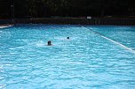 24-Stunden-Schwimmen begeisterte (Foto: Karl-Heinz Herrmann)