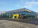 Modernes OPEL-Autohaus entstand in 8 Monaten Bauzeit (Foto: Autohaus Peter)