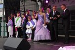 Neue Fliederk&ouml;nigin gekr&ouml;nt (Foto: Karl-Heinz Herrmann)