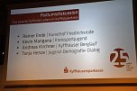 Lockere Gespr&auml;chsrunden zum Jubil&auml;um (Foto: Karl-Heinz Herrmann)