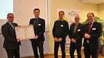 G&uuml;tezertifikate f&uuml;r Technisches Sicherheitsmanagement &uuml;bergeben (Foto: Karl-Heinz Herrmann)