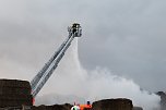 Strohballenbrand in Niedertopfstedt (Foto: S.Dietzel)