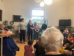 freudige Überraschungen sowohl für die Kinder des Kinderhauses in Grüningen, als auch für die Bewohner des Pflegeheimes Schloss Sophie von Kühn und die Gäste der Kurzzeitpflege St. Anna in Weißensee (Foto: Novalis Diakonie) freudige Überraschungen sowohl für die Kinder des Kinderhauses in Grüningen, als auch für die Bewohner des Pflegeheimes Schloss Sophie von Kühn und die Gäste der Kurzzeitpflege St. Anna in Weißensee (Foto: Novalis Diakonie)