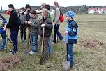 Baumpflanzung Bad Frankenhausen (Foto: Karl-Heinz Herrmann) Baumpflanzung Bad Frankenhausen (Foto: Karl-Heinz Herrmann)