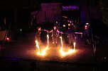 Spektakuläre Feuershow von "EVENTPUPPETS" beim Mittelalterstadtfest in Bad Langensalza (Foto: Eva Maria Wiegand) Spektakuläre Feuershow von "EVENTPUPPETS" beim Mittelalterstadtfest in Bad Langensalza (Foto: Eva Maria Wiegand)
