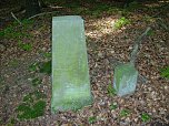 Vergessene Grenzsteine (Foto: Karl-Heinz Herrmann)