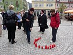 Kerzen entz&uuml;ndet (Foto: Karl-Heinz Herrmann)