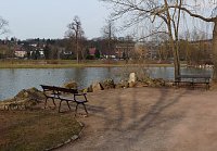 Bild: B&auml;nke im Schlosspark