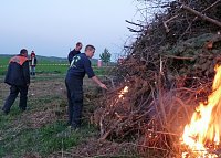 Bild: Osterfeuer &Ouml;stertal