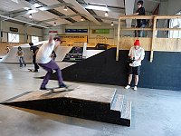 Bild: Abschluss in Skate-Arena