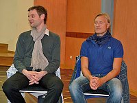 Bild: Ensemble steht