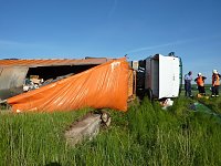 Bild: Umgekippter Lkw blockierte B4