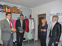 Bild: Sozialkaufhaus besucht