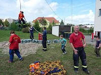 Feuerwehr öffnete Türen Bild: Feuerwehr öffnete Türen