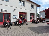 Feuerwehr öffnete Türen Bild: Feuerwehr öffnete Türen