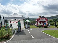 Feuerwehr öffnete Türen Bild: Feuerwehr öffnete Türen