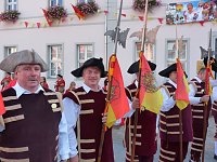 Umzug der Hausmänner Bild: Umzug der Hausmänner