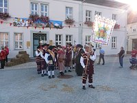 Umzug der Hausmänner Bild: Umzug der Hausmänner