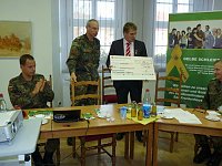 Aktion Gelbe Schleife Bild: Aktion Gelbe Schleife