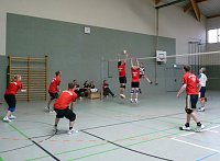 Volleyballer unter sich Bild: Volleyballer unter sich