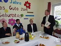 Innenminister brachte Geld vorbei Bild: Innenminister brachte Geld vorbei