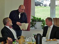Innenminister brachte Geld vorbei Bild: Innenminister brachte Geld vorbei