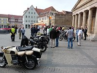 Bild: Oldtimer auf Markt