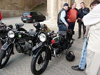 Bild: Oldtimer auf Markt