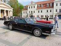 Bild: Oldtimer auf Markt