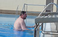 Bild: Anbaden im Bergbad