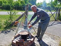 Arbeitseinsatz am Vatertag Bild: Arbeitseinsatz am Vatertag
