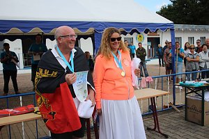 Beachparty im Trockenem Bild: Beachparty im Trockenem
