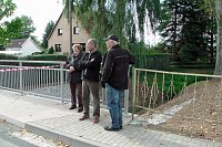 Bild: Br&uuml;cke &uuml;bergeben
