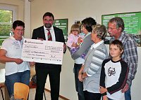 Spende für Sommerfest Bild: Spende für Sommerfest