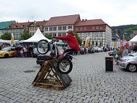 Bild: Markt zum Fliederfest