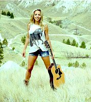 Melanie Dekker im Konzert Bild: Melanie Dekker im Konzert