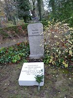 Gedenkstein enthüllt Bild: Gedenkstein enthüllt