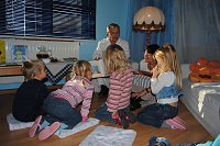 "Gemeinsam mit Kindern die Welt der Bücher entdecken" Bild: "Gemeinsam mit Kindern die Welt der Bücher entdecken"