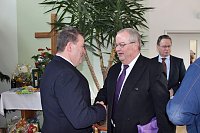 Bild: Zahlreiche Gratulanten kamen