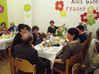 Frauentagsfeier mit Gästen Bild: Frauentagsfeier mit Gästen