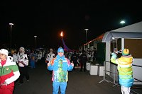 Daumen hoch: Das Olympische Feuer brennt. Bild: Daumen hoch: Das Olympische Feuer brennt.