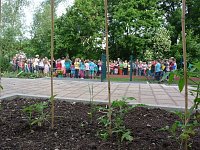 Schulgarten eingeweiht Bild: Schulgarten eingeweiht